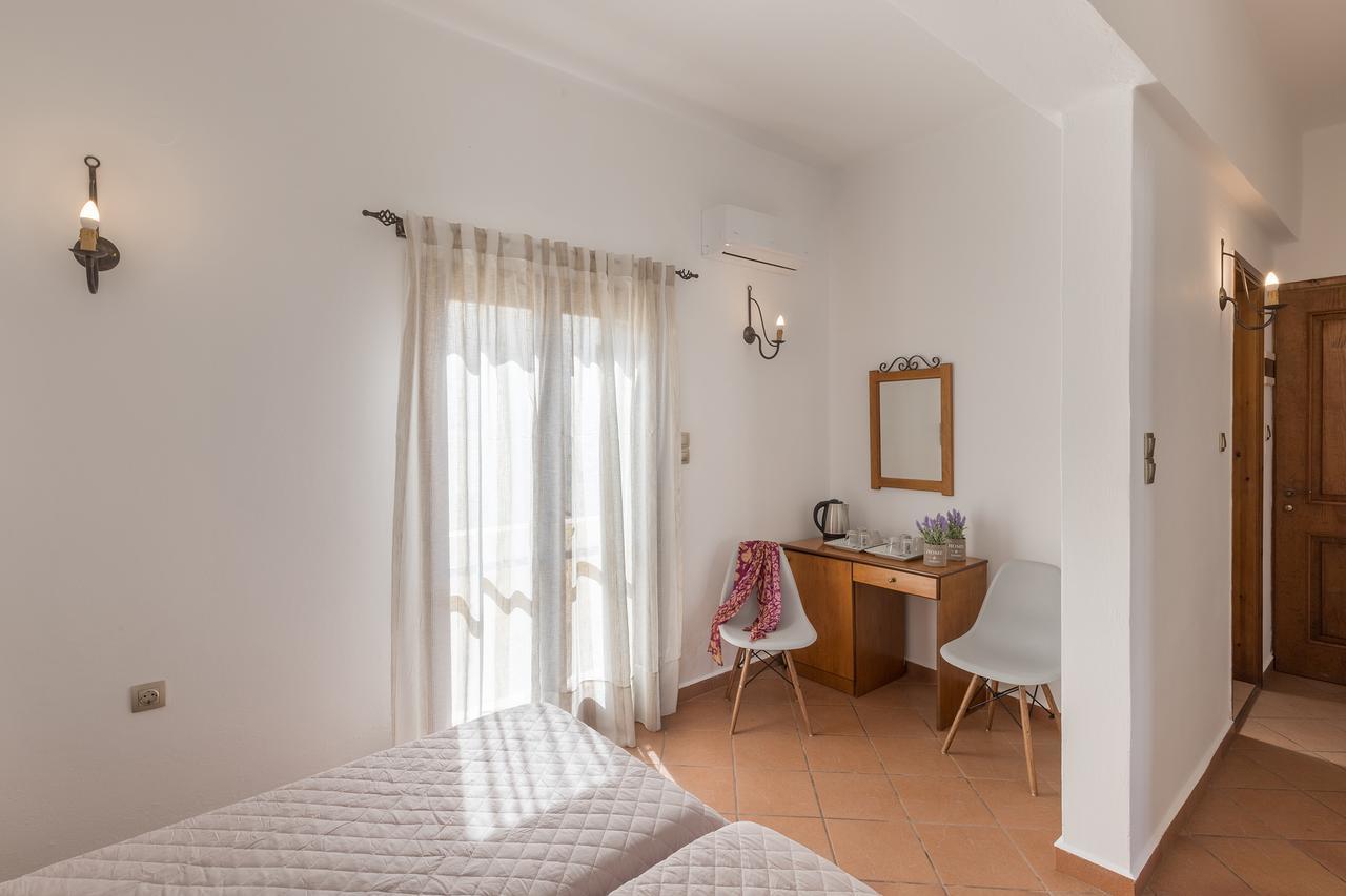 Hotel Iliada Ermoupoli Esterno foto