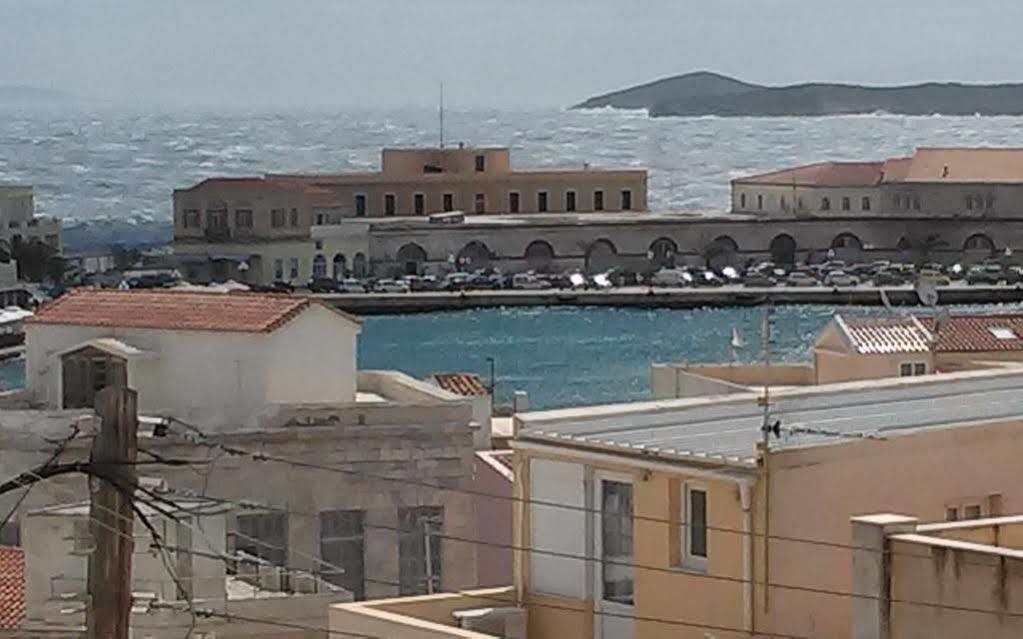 Hotel Iliada Ermoupoli Esterno foto